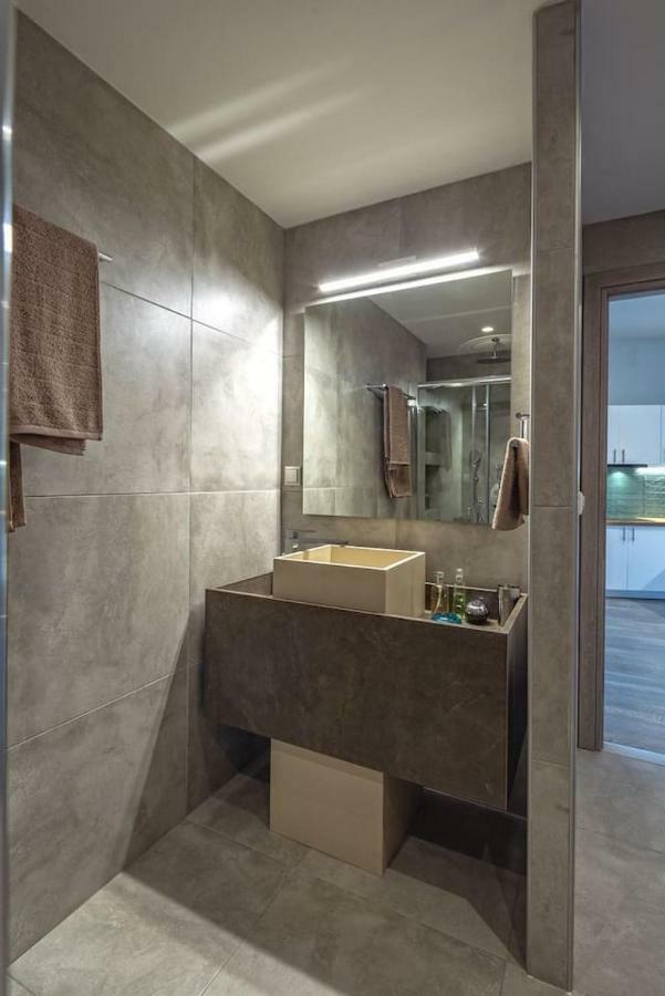 The Apartment 2 Bdrs/2 Baths Luxury Residence Athena Bagian luar foto